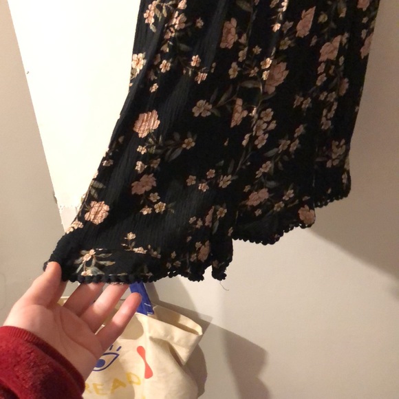 Floral romper - Picture 2 of 3